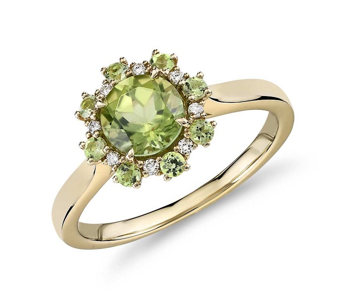 Nhẫn Peridot xanh lục có vẻ đẹp đặc biệt